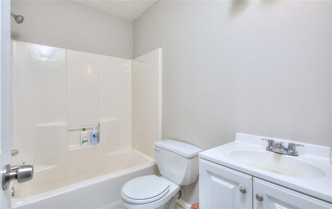 Building Photo - 4450 Anderson Rd