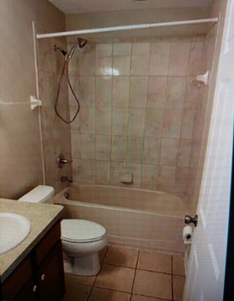 Building Photo - 7843 W Solar Plz