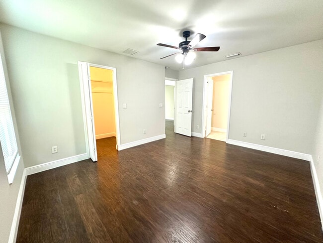 Building Photo - 18478 Tulip Rd