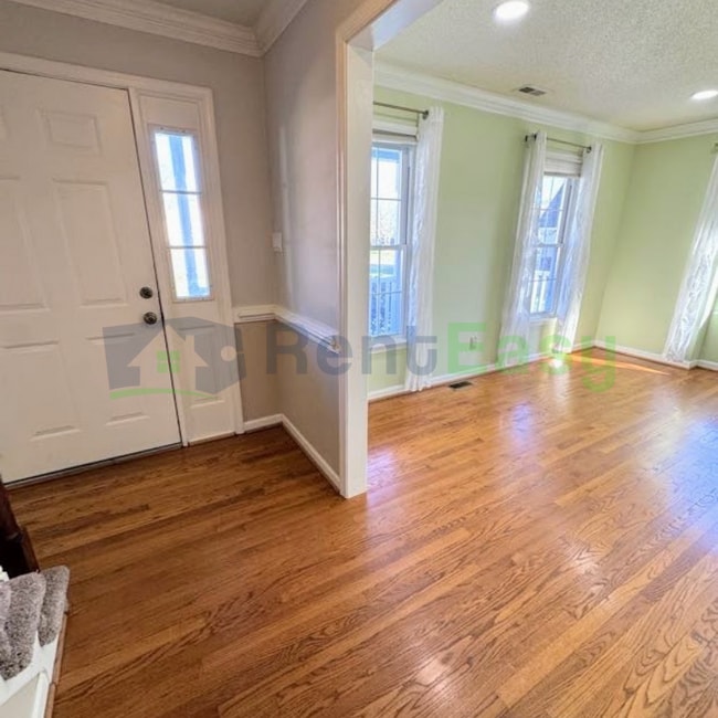 Building Photo - 1001 Fox Rdg Ct