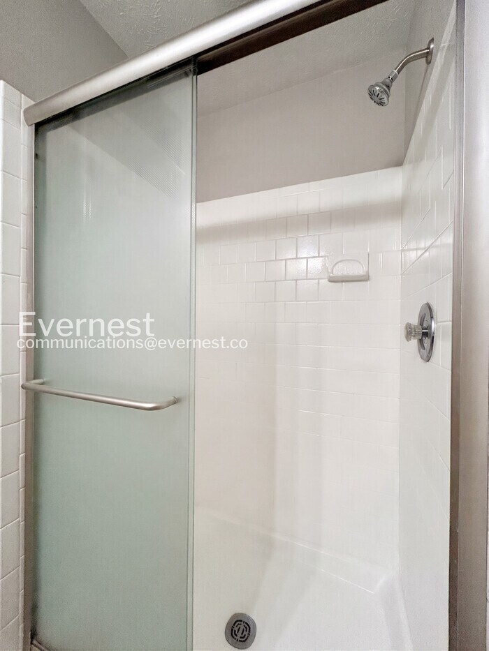 Building Photo - 9351 Kempton Manor Ct