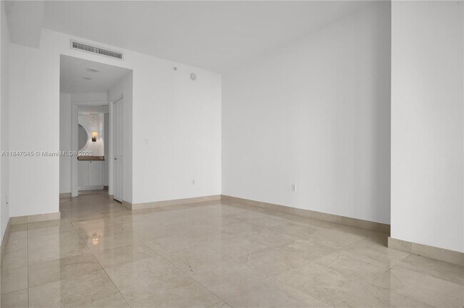 Building Photo - 901 Brickell Key Blvd