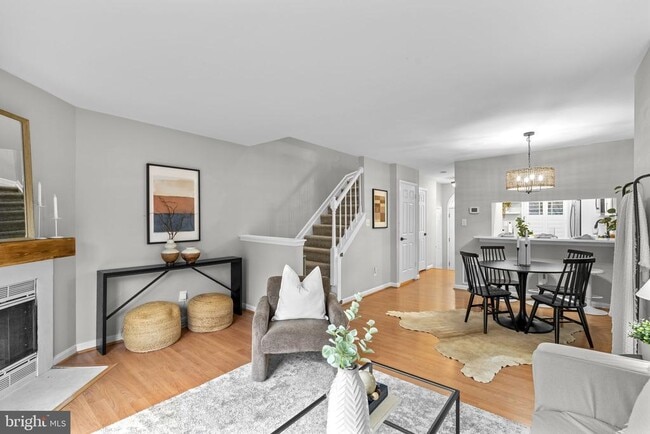 Building Photo - 1305 S Potomac St