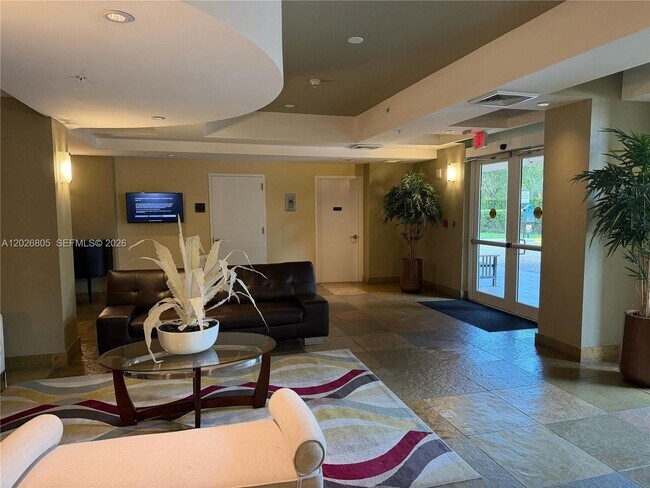 Building Photo - 1755 E Hallandale Beach Blvd
