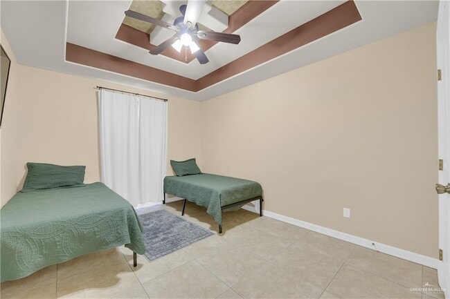 Building Photo - 19 N Dogwood St