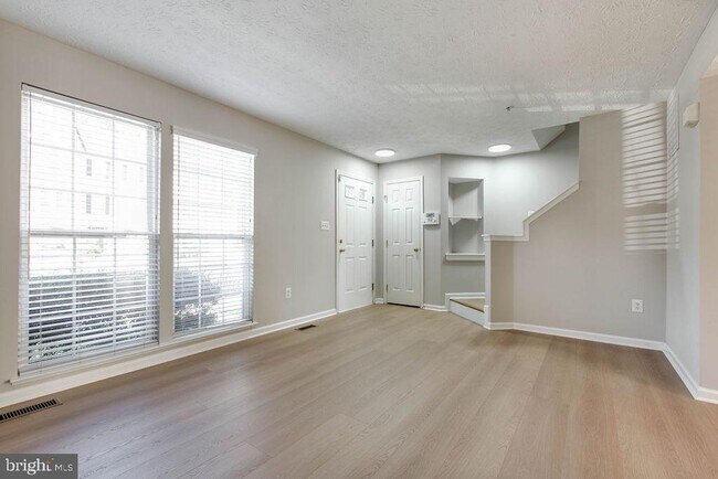 Building Photo - 2713 Piscataway Run Dr