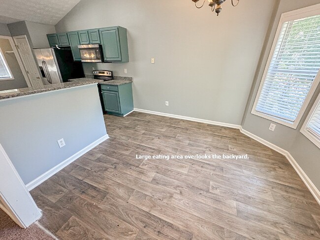 Building Photo - Pet friendly home with Mill Creek Schools