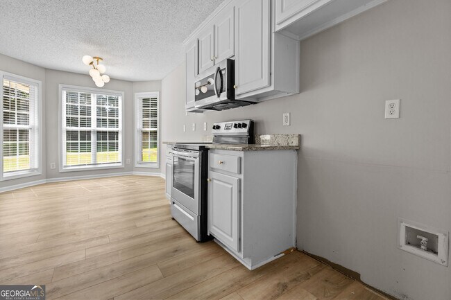 Building Photo - 1587 Brush Creek Dr