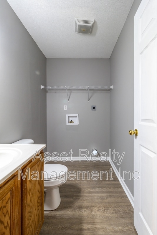 Building Photo - 4751 Scepter Way