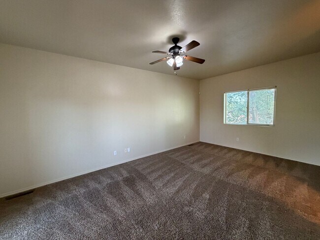 Building Photo - 605 Benicia Ln