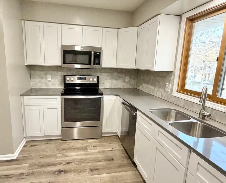 New microwave and stainless range - 6718 S 87th St