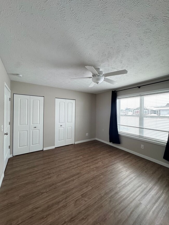 Building Photo - Modern Ranch Living in Heritage Estates