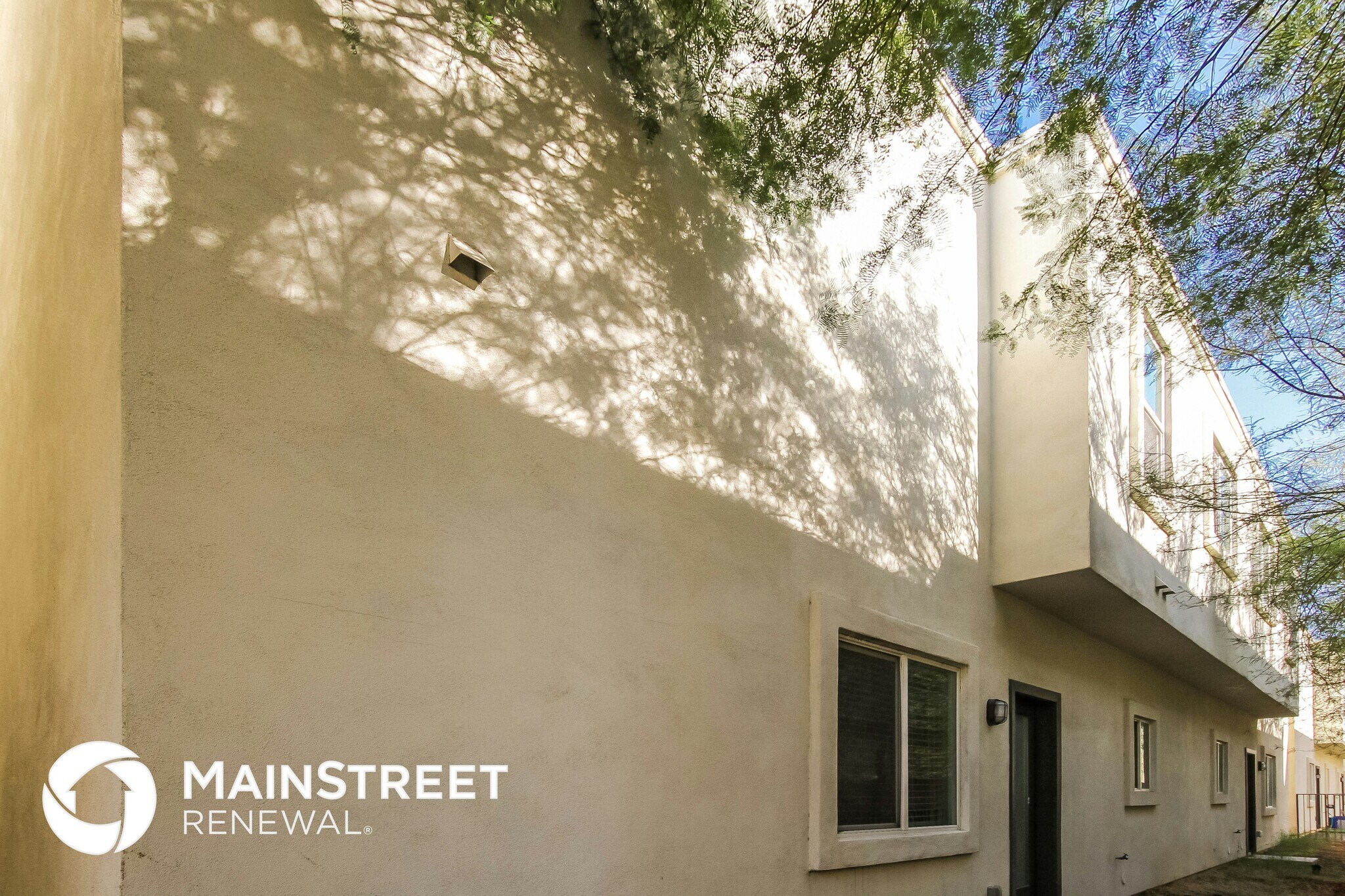 Building Photo - 2000 N 36th St