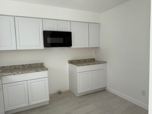 Building Photo - 2103 Wharf Ln