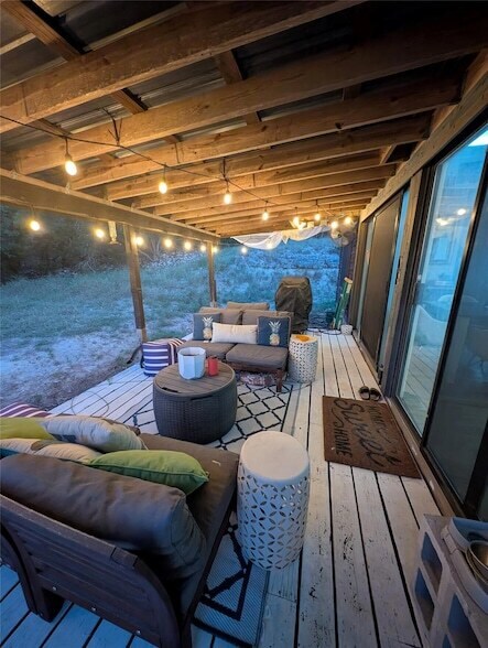 Building Photo - 306 Deer Creek Cir