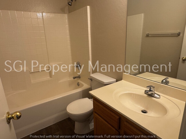 Building Photo - 25860 W Dunlap Rd