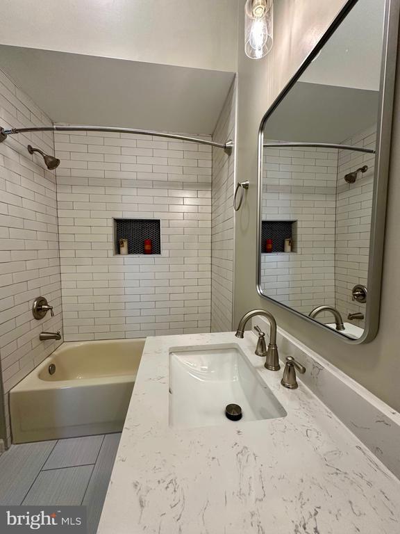 Building Photo - 6510 Castine Ln