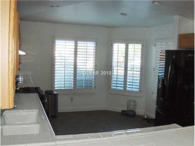 Building Photo - 207 Tug Boat Ct