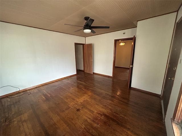 Building Photo - 513 E Elm St
