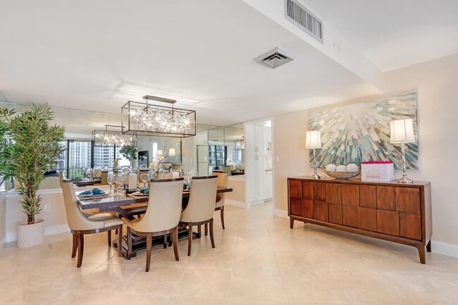 Building Photo - 4200 N Ocean Dr