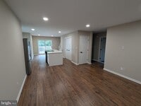 Building Photo - 1825 Chester Dr