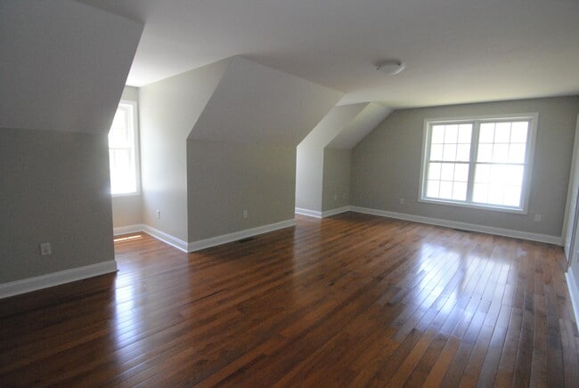 Building Photo - 46 Cherrywood Dr