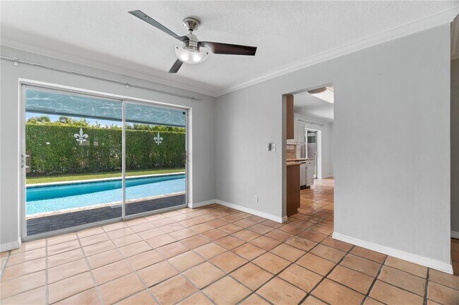 Building Photo - 5807 NE 21st Ave