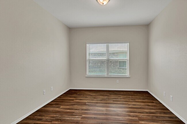 Building Photo - 9028 Zubia Ln
