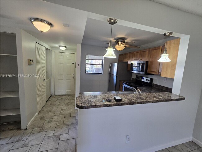 Building Photo - 10600 NW 10th St