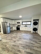 Building Photo - 2483 E 89th St