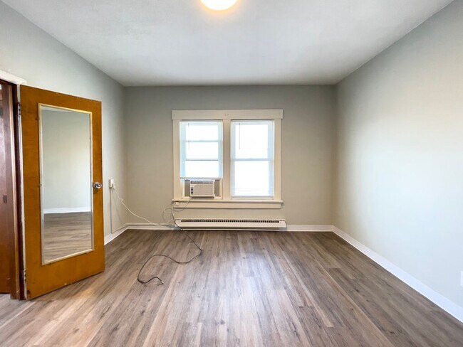 Building Photo - Close to Campus and The Village