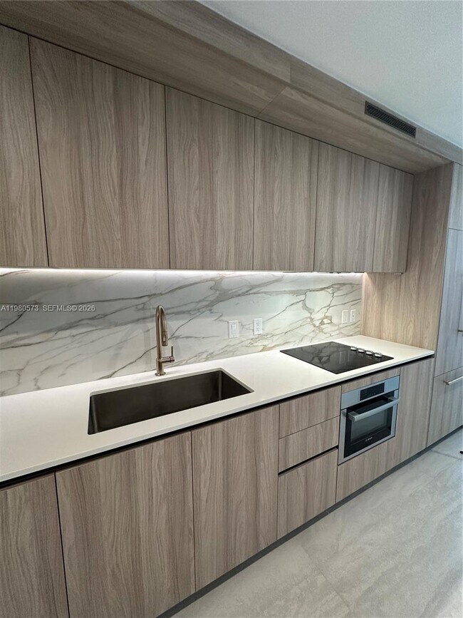 Building Photo - 77 SE 5th St