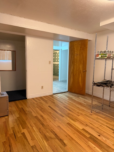 Building Photo - 2046 E Center St