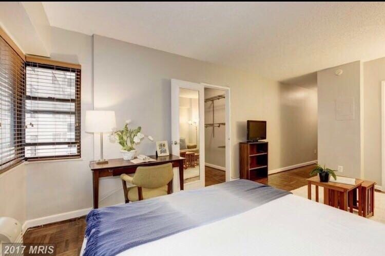 Building Photo - 2141 I St NW