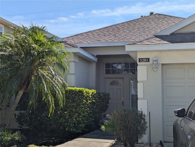 Building Photo - 5281 Los Palma Vista Dr