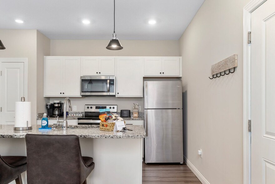 Building Photo - 3636 Ideal Wy