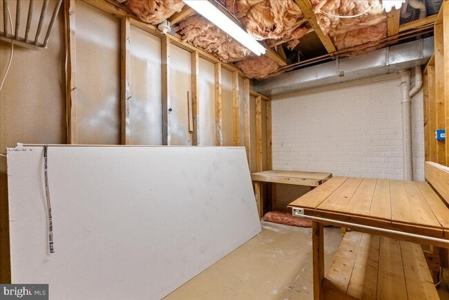 Building Photo - 229 Sherando Cir