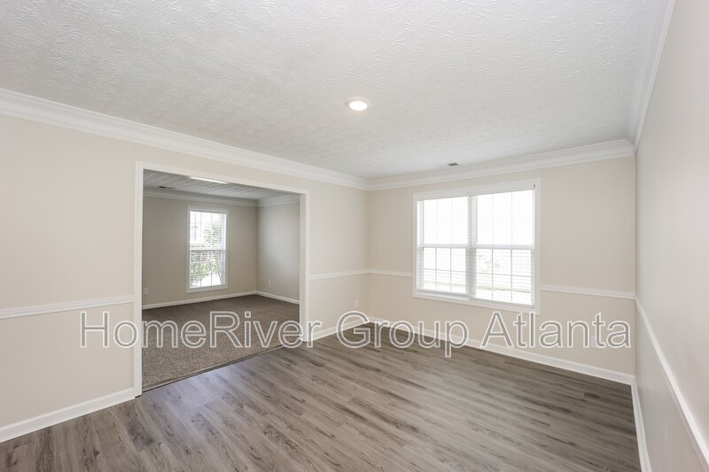 Building Photo - 1583 Marceau Dr