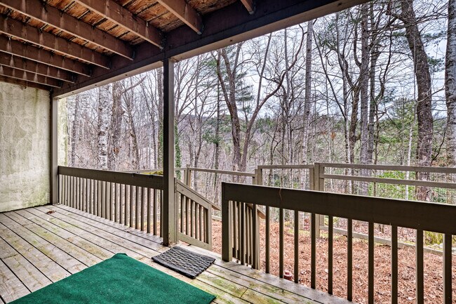 Building Photo - 37 Dogwood Knob