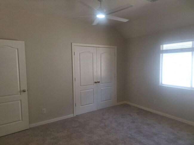 Building Photo - 5BR Fannin Farms Home with Dual Primary Suites & Pool