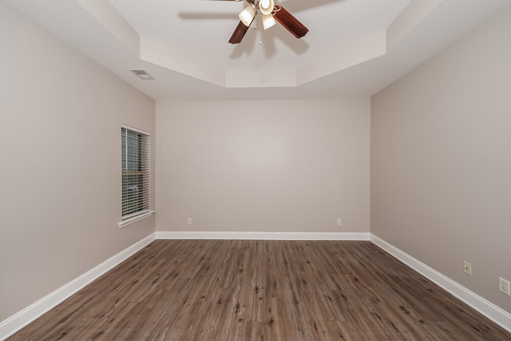 Building Photo - 1140 Overlook Dr