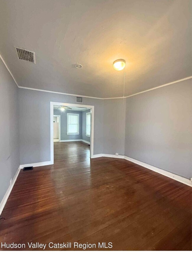 Building Photo - 6629 Park Pl