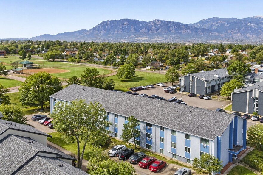 Building Photo - 3341 E Fountain Blvd