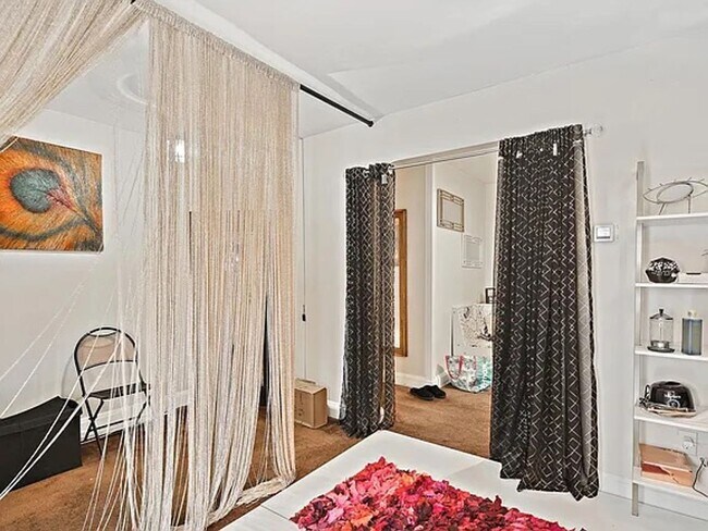 Building Photo - 2802 Berwick Ave