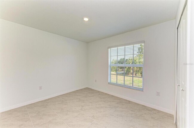 Building Photo - 1217 Birchcrest Blvd