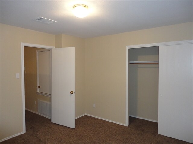 Building Photo - 610 Carole Cv