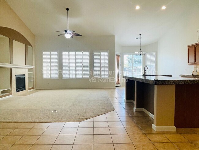 Building Photo - 2450 Magill Ave