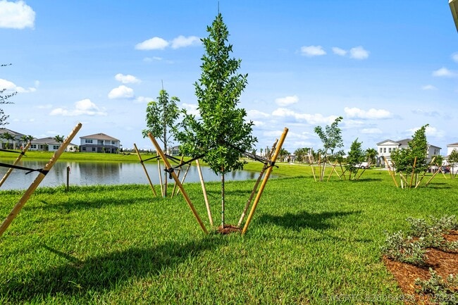 Building Photo - 14200 Lacebark Ln