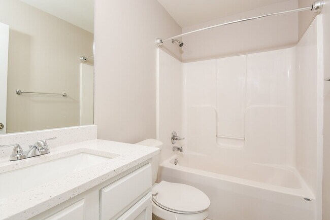 Building Photo - 131 Bethany Manor Dr