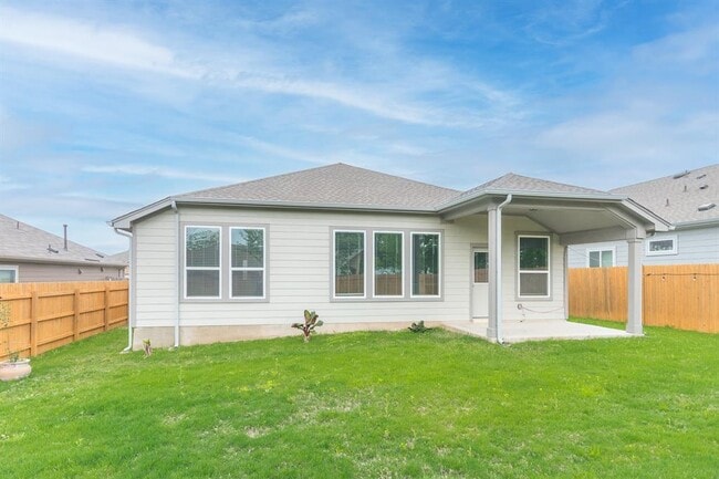 Building Photo - 527 Bridgestone Way